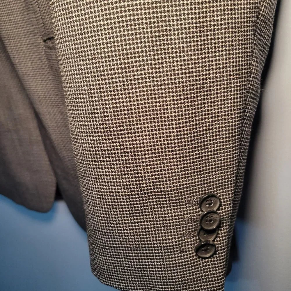 Marc Anthony Men's Jacket/Blazer Size 42R 2 Button Closure‎ Gray